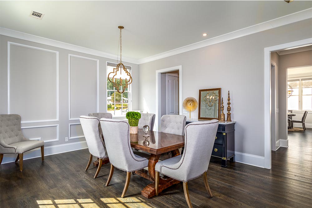 Information on the location and proximity to schools, shopping, and dining