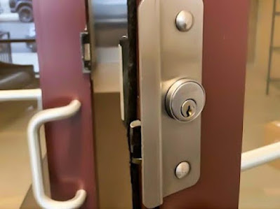 Pricing and availability of Emergency Locksmith services in Springfield